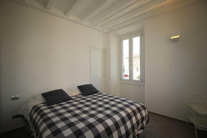 Piazza Trento 11 Apartment *