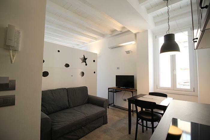 Piazza Trento 11 Apartment *
